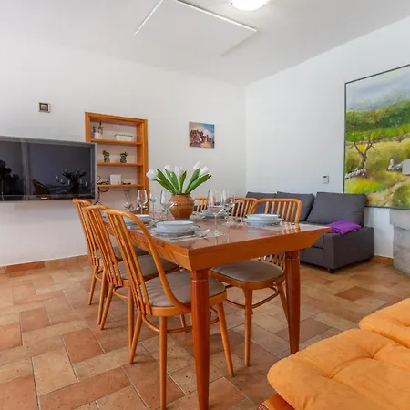 Amazing In Holiday home *