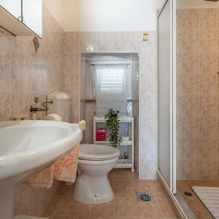 3 Bedroom Awesome In